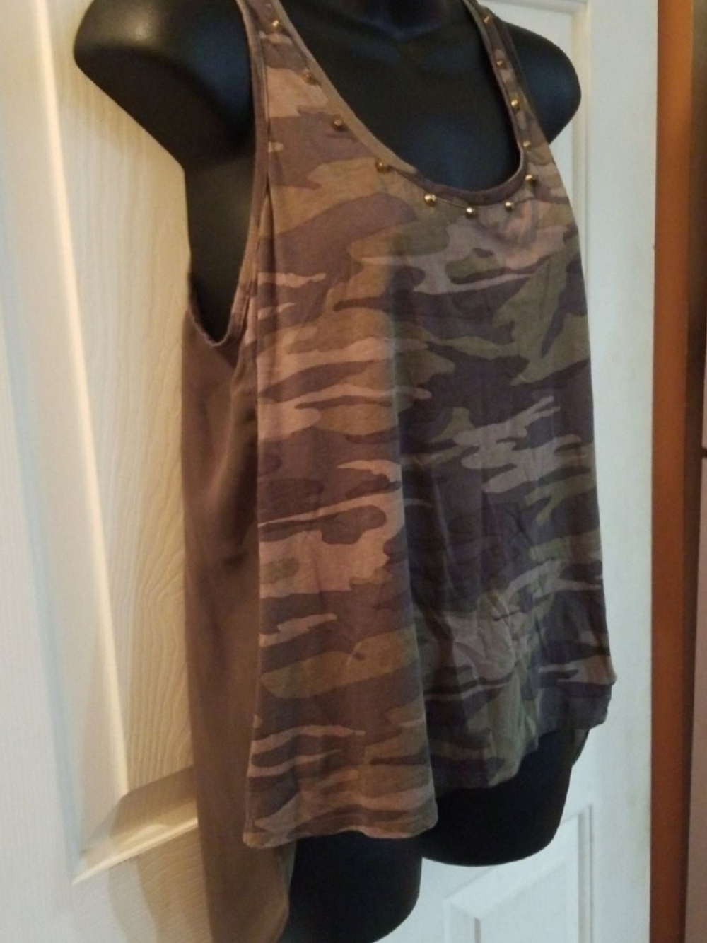 Express Camo Tank Top with Stud Trim - Olive & Brown - Picture 3 of 7